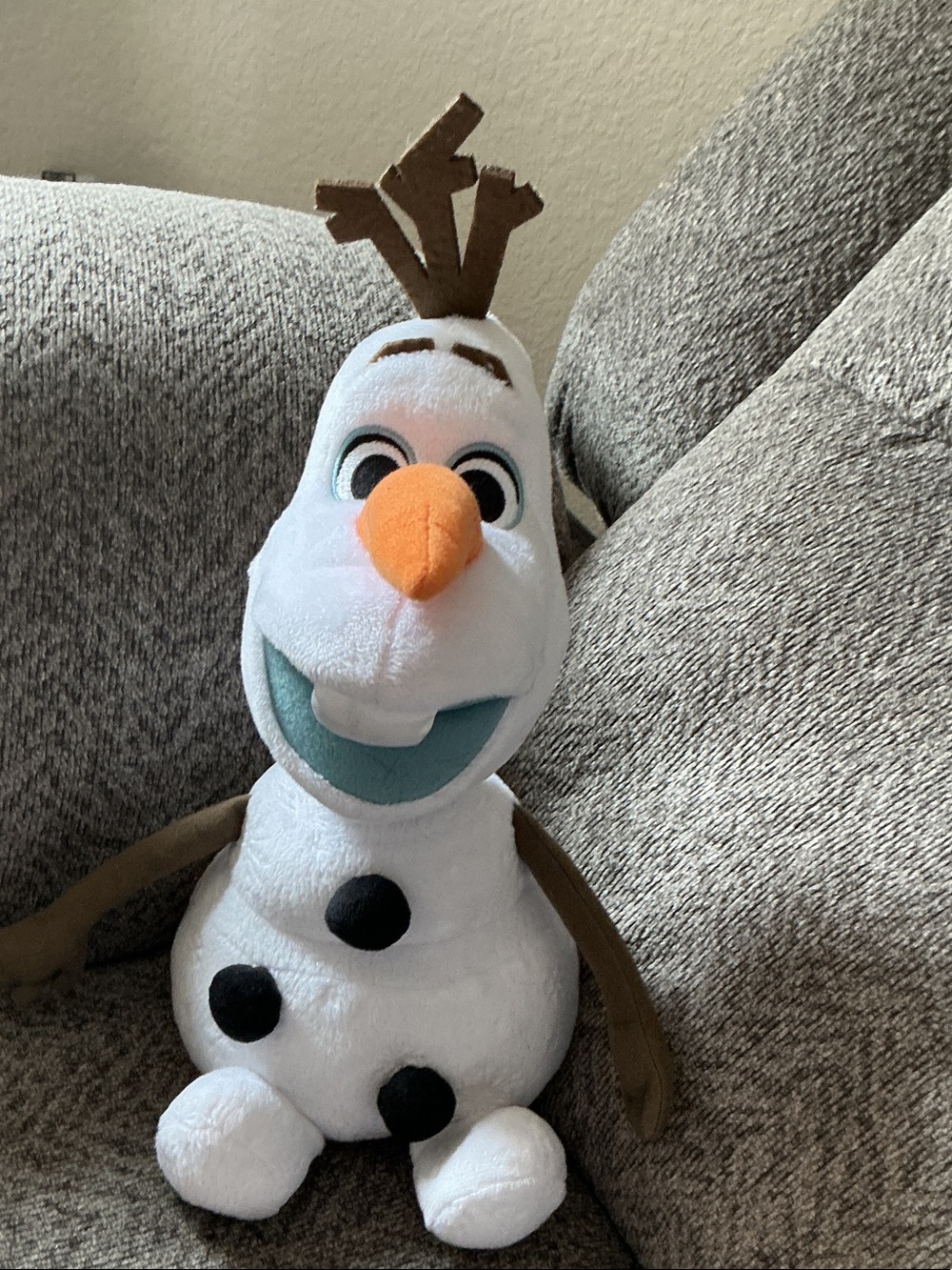Olaf from Disneys Frozen plush with Tag